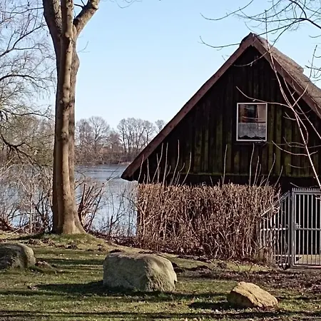 Robler Seeblick * Röbel